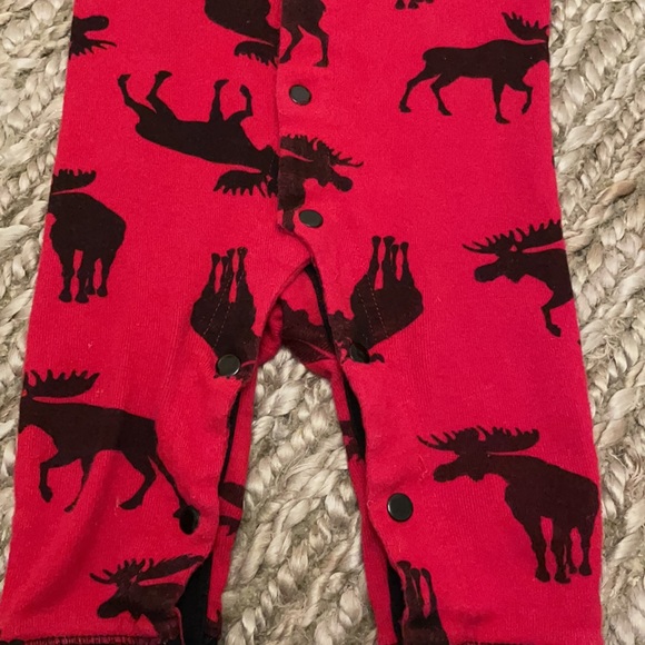 🔵3/$12 cute moose one piece sleep and play - Picture 2 of 2